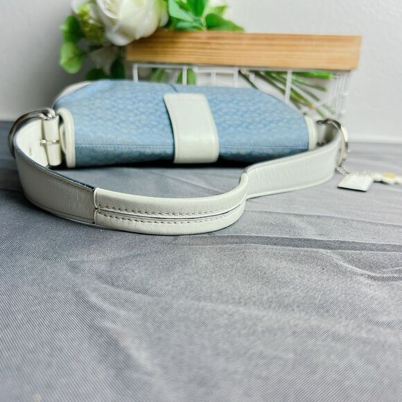 Coach vintage Soho Signature Blue Jacquard White Leather Flap Hobo Shoulder Bag - Picture 7 of 11